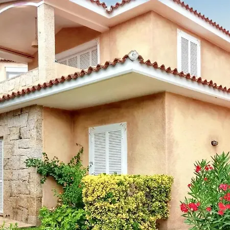 Elegant House With Sea View In *